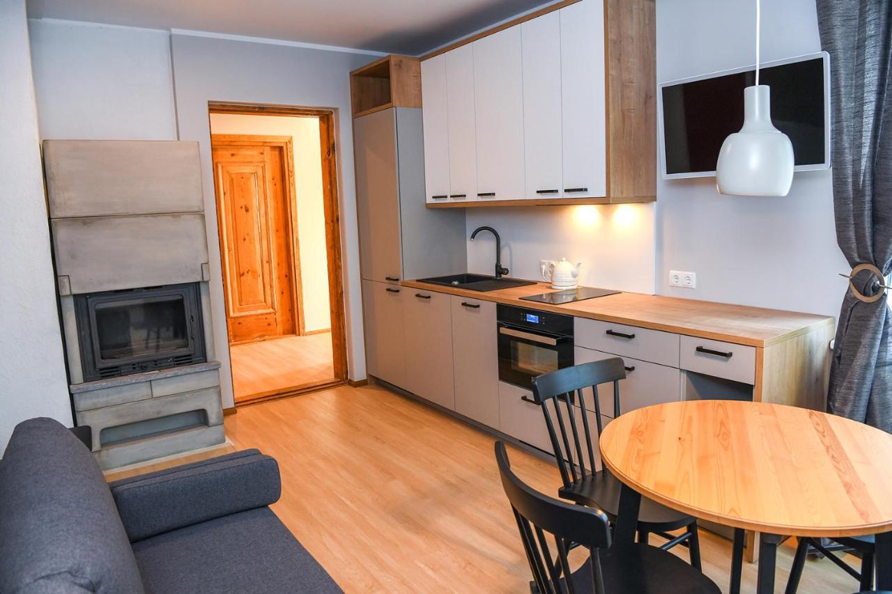 Zagorski Apartment 2 Kuressaare Exterior foto